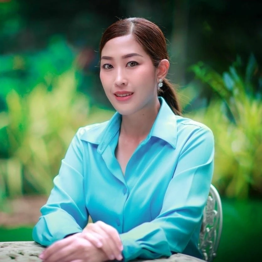 พลอย ธนิกุล ว่าที่ผู้สมัคร ส.ส. เขต 3 เพื่อไทย