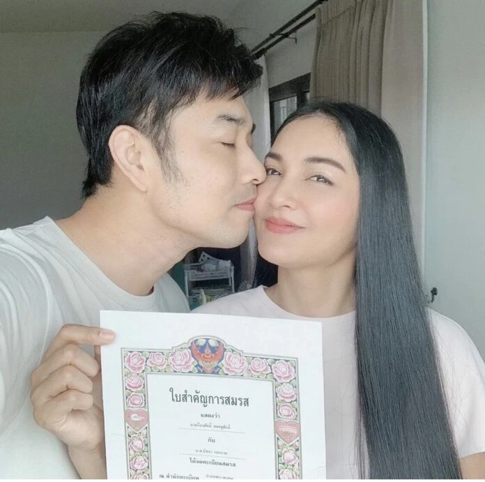 ขาเตียงไม่สั่น "เจมส์ - ครูก้อย" เผยเคล็ดไม่ลับใช้ชีวิตคู่ 7 ปี รักหวานฉ่ำ