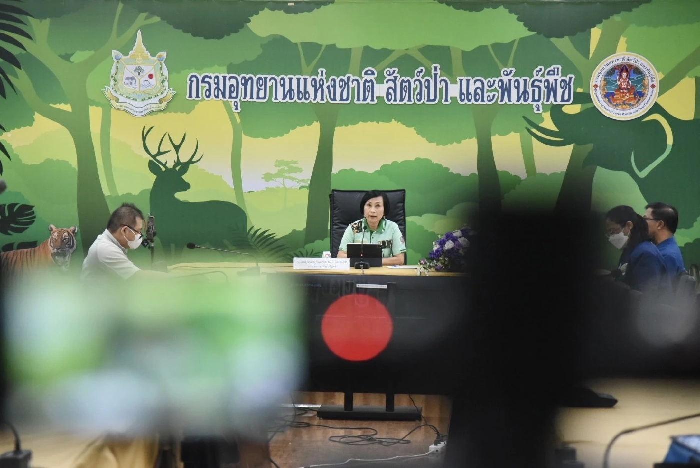 นางรุ่งนภา พัฒนวิบูลย์ รองอธิบดีกรมอุทยานแห่งชาติฯ 