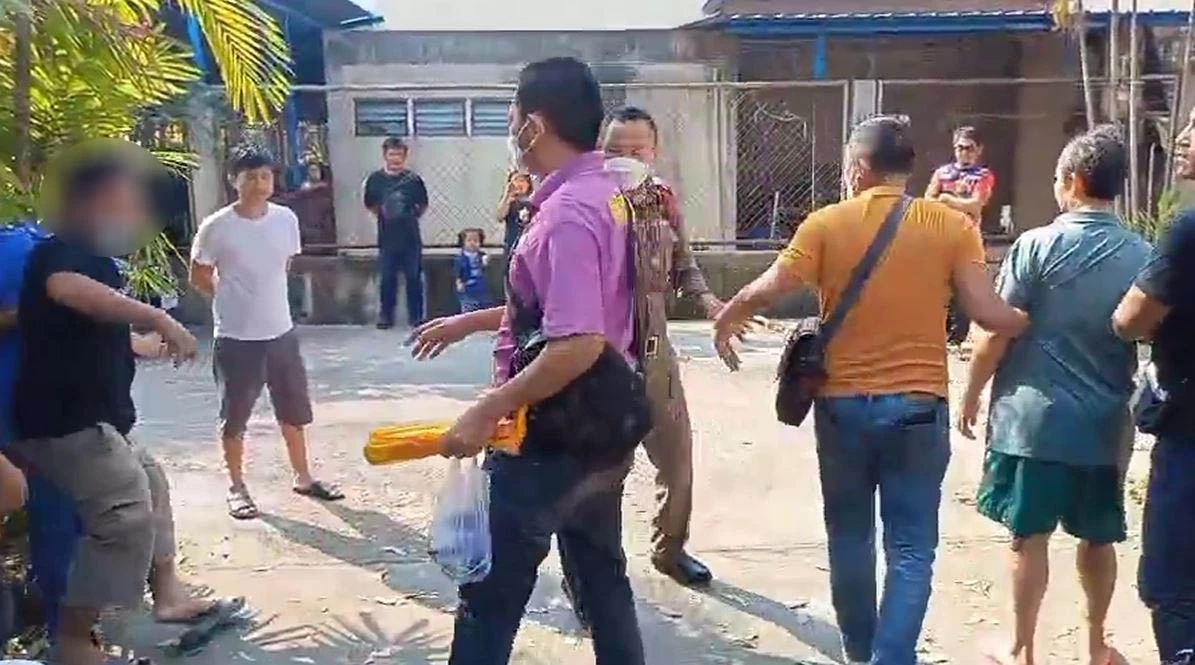 จับแล้ว! ผัวหึงโหดบีบคอภรรยา ทิ้งศพไว้นาน 5 วัน ญาติแค้น ตะโกนสาปแช่ง