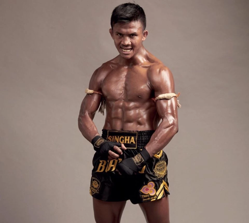 ฮือฮา! เน็ตไอดอลสาวกัมพูชา ลั่นยินดีแต่งงานกับคนล้ม "บัวขาว" ได้