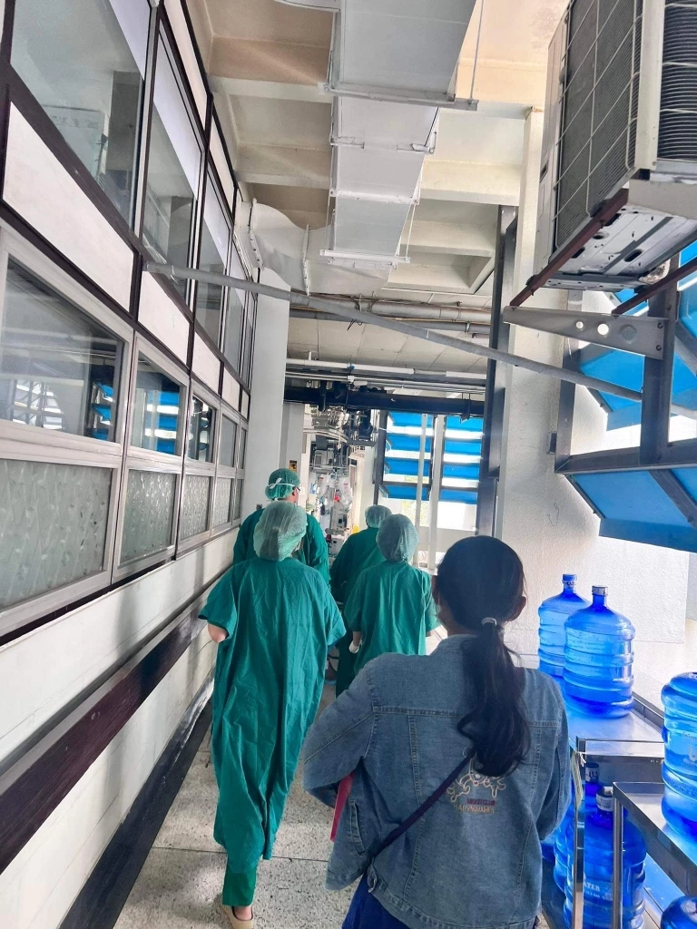 สยอง! นร.เล่นกิจกรรมรอบกองไฟค่ายลูกเสือ ถูกไฟคลอกเจ็บ 5 (มีคลิป)