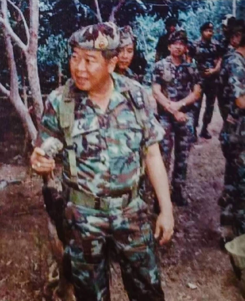 พล.อ.ประวิตร วงษ์สุวรรณ