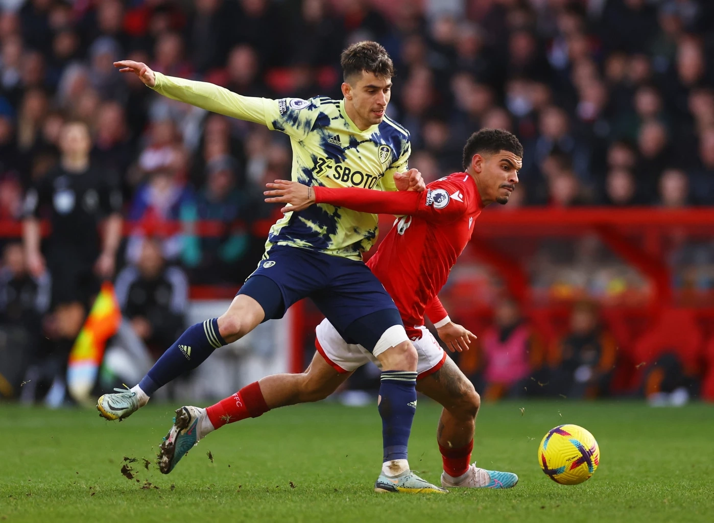 "แมนยู vs ลีดส์" พรีเมียร์ลีก 03.00 น. เช็กสถิติ-ความพร้อม-ช่องถ่ายทอดสด