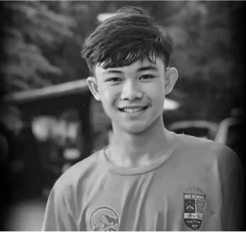 "น้องดอม" 1 ใน 13 นักเตะทีมหมูป่าฯ ที่เสียชีวิตลงอย่างกระทันหัน