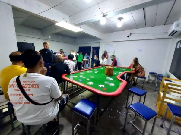 ไม่รอด! ผบก.น.5 สั่งเด้ง 5 เสือ ตร.คลองตัน เซ่นจับบ่อนพนันพัฒนาการ 54