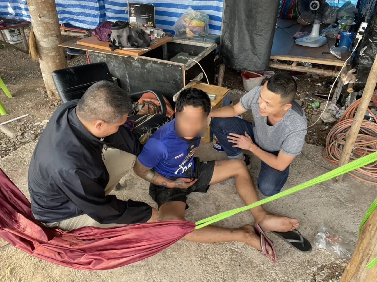รวบมือปืนผู้ต้องหาหนีคดีสังหารเพื่อน กบดานระยองนาน 5 ปี