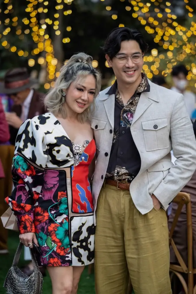 อนันดา-ณิชชา ฉลองวิวาห์เริ่มต้นชีวิตคู่ คนดังร่วมยินดีคับคั่ง (มีคลิป)