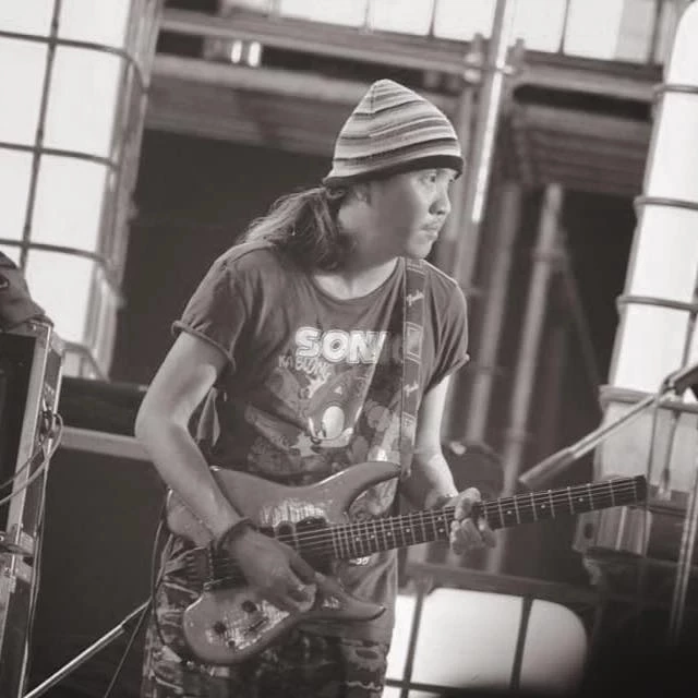 ช็อกวงการเพลง “โต้ง มณเฑียร” มือกีตาร์ P.O.P เสียชีวิตแล้ว