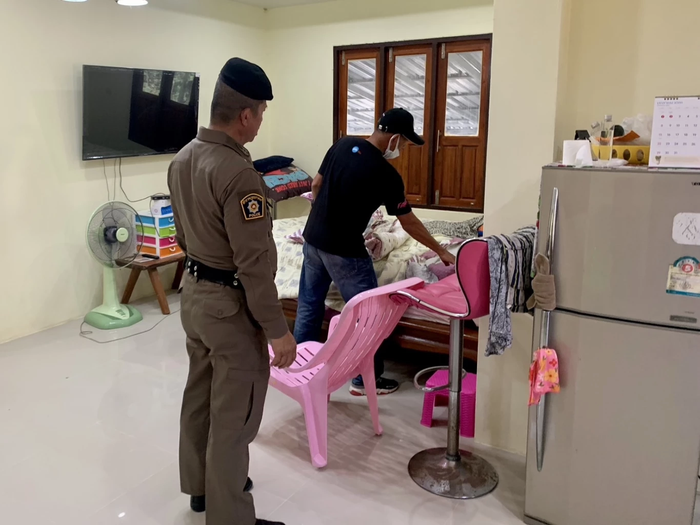 ตร.ตั้ง 4 ปมสังหารสาวใหญ่หมกใต้ถุน พร้อมลุยหามือถือที่คาดเป็นหลักฐานสำคัญ