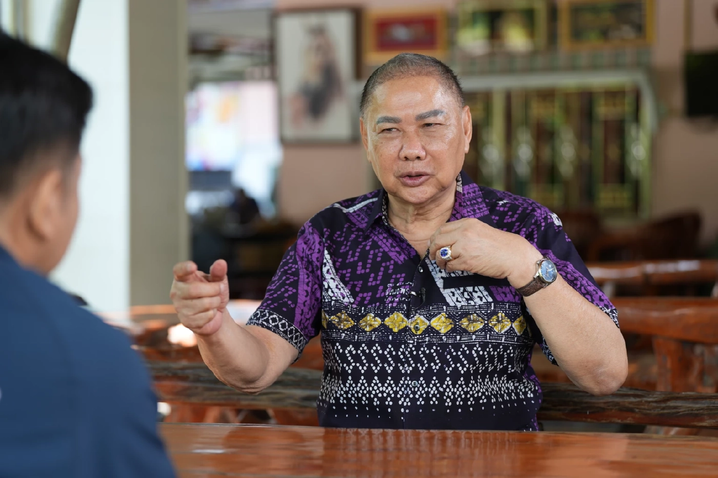 &quot;นายกไก่&quot;  กิตติ เป้าเปี่ยมทรัพย์  นายกองค์การบริหารส่วนจังหวัดฉะเชิงเทรา 