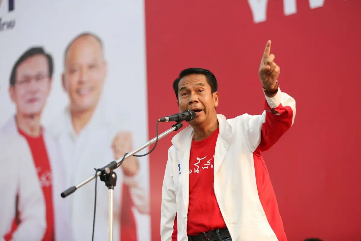 “เพื่อไทย”ปราศรัยที่เชียงใหม่ อุ๊งอิ๊งค์ อ้อนขอคะแนนแลนสไลด์ 