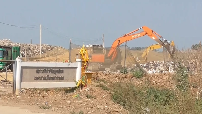 นายก อบต.เทวราช ดับเครื่องชน เตรียมแจ้งความจับผู้ว่าฯ ออกคำสั่งให้ทิ้งขยะ