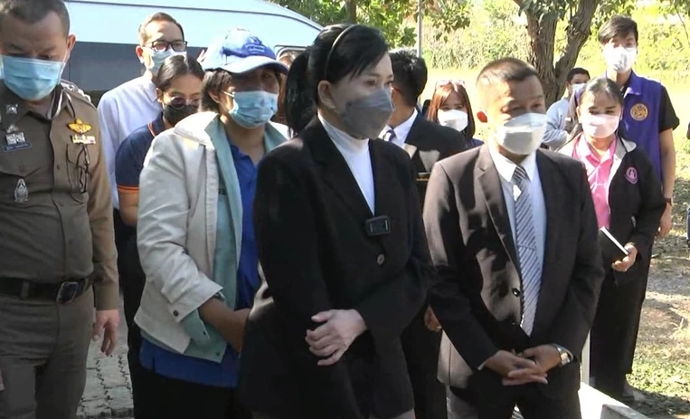 "ปวีณา" ลงพื้นที่ตามคดีเด็กหญิง 4 ขวบ ถูกขืนใจในห้องน้ำโรงเรียน