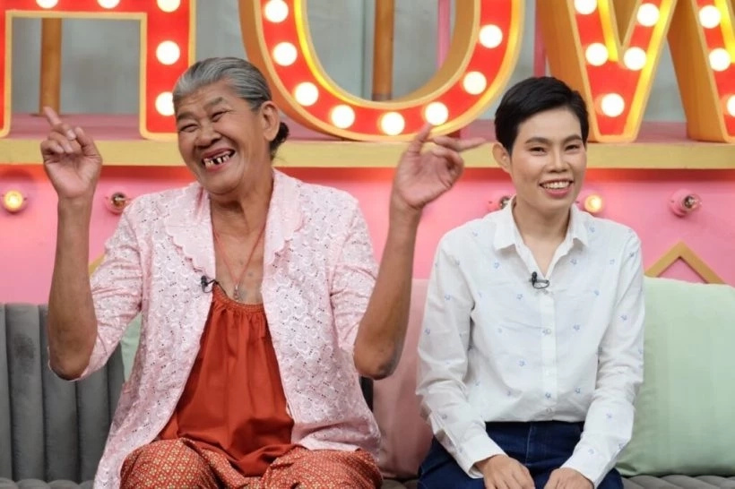 "ยายชา เถิดเทิง"  70 ยังแจ๋ว เปิดตัวภรรยาเด็กอายุห่าง 28 ปี