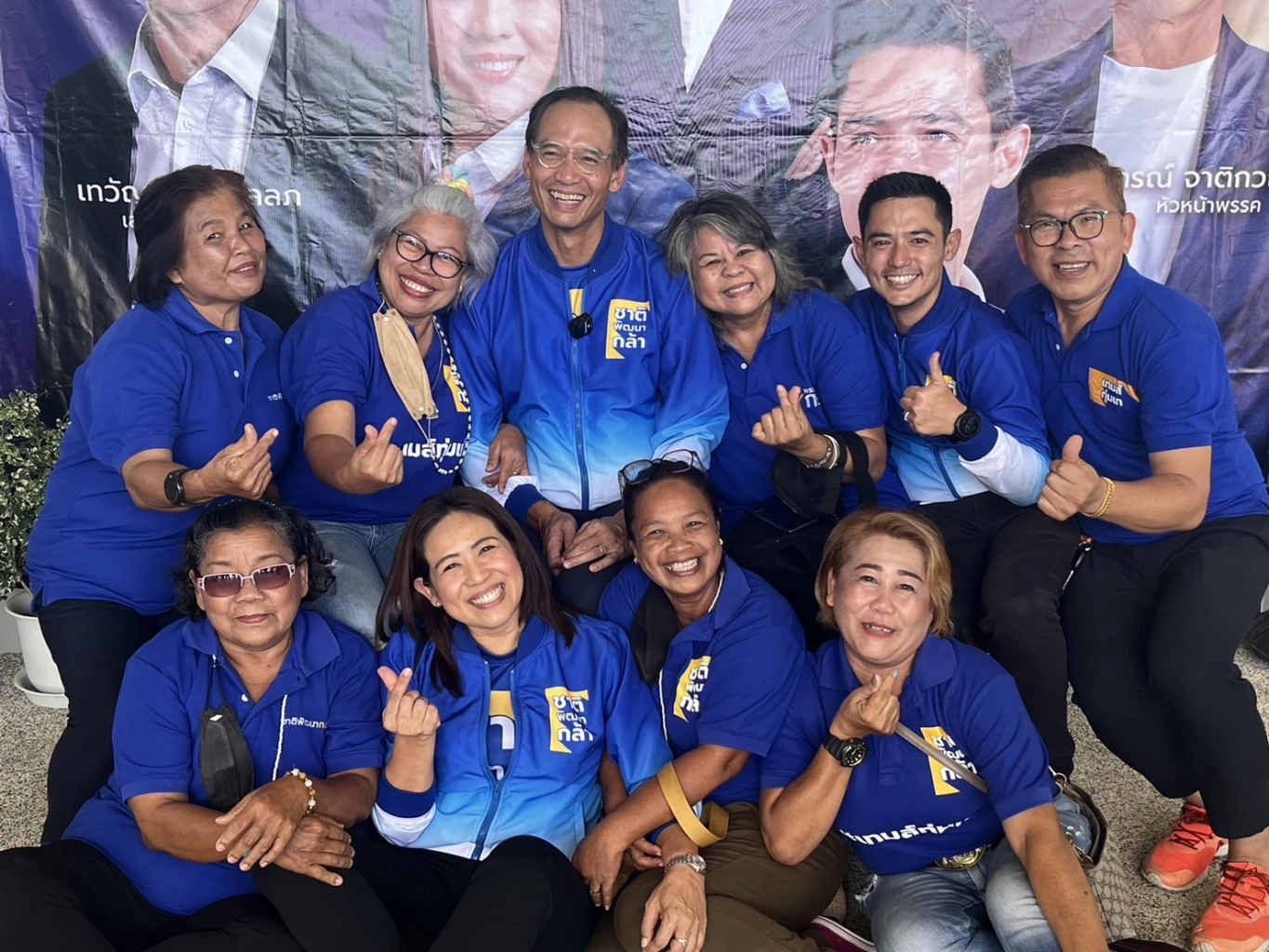 กระแสดี!“กรณ์”ควง2 ผู้สมัครส.ส.ภูเก็ต เจาะพื้นที่เข้มข้นหลังโพลมาแรง