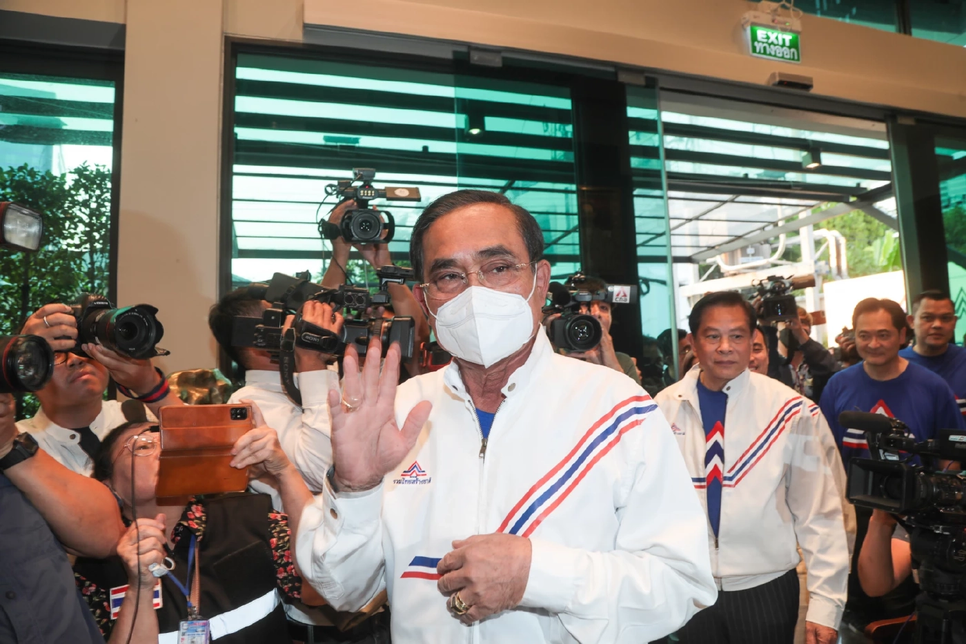 “บิ๊กตู่” เข้า "รทสช."ครั้งแรก ลั่นขอเป็นอันดับ 1 ใน 500 ที่นั่ง