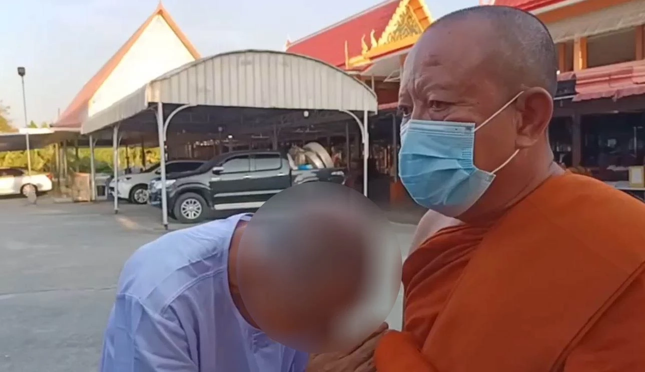 เจ้าอาวาสวัดบางม่วง จับสึกพระลูกวัด หลังยืมเงินญาติโยม หลายล้านบาท