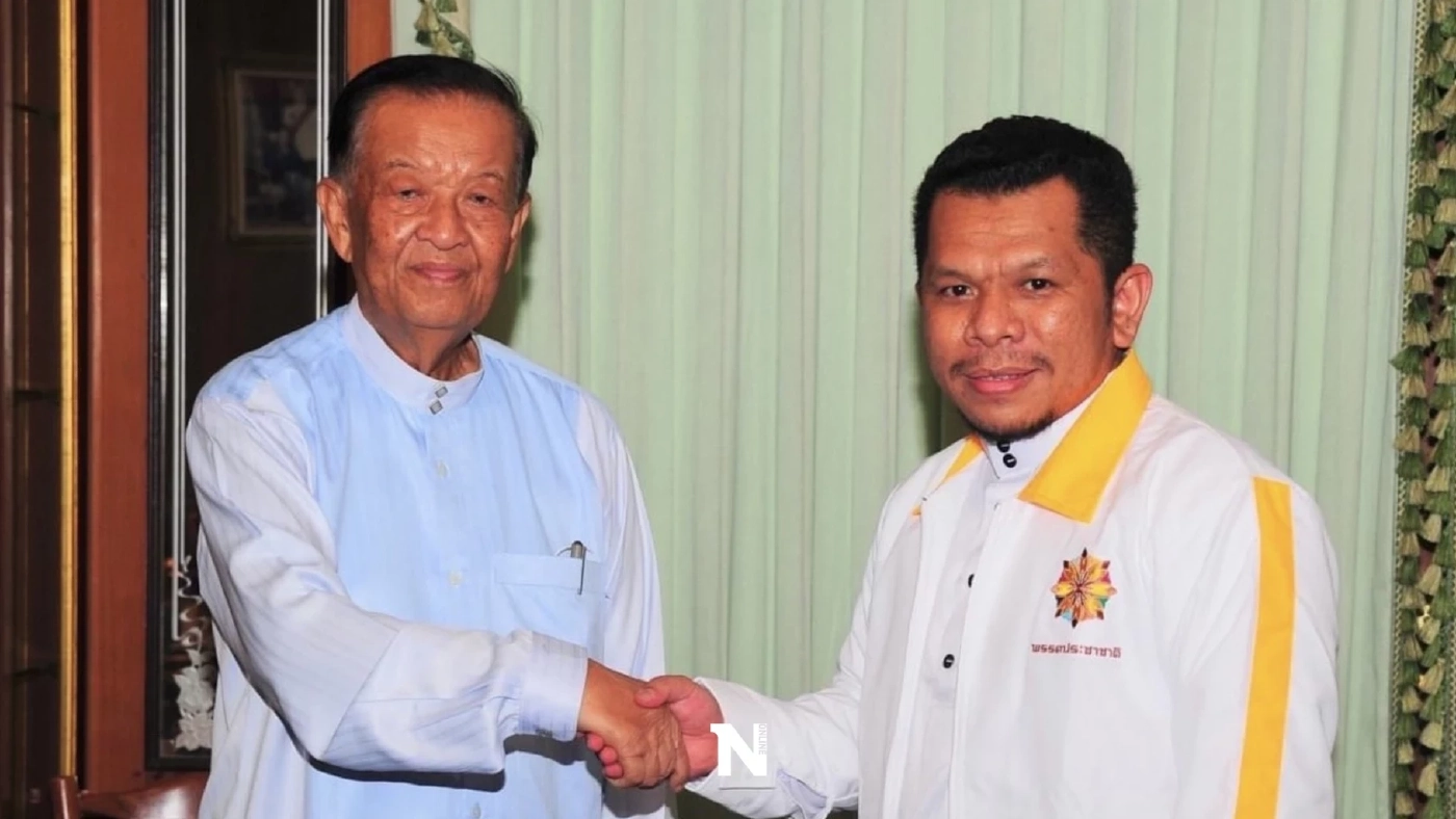 (ซ้าย) วันมูหะมัดนอร์ มะทา อับดุลเราะมัน มอลอ (ขวา)