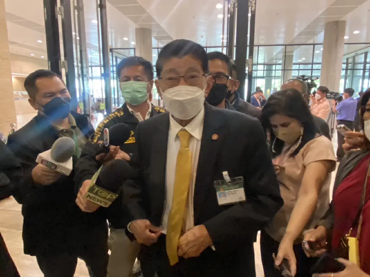 “วิษณุ” แจงสภา! แต่งตั้ง “เลขา ปปง.”  ยึดขั้นตอน สอบ “ปธ.ปปง.” เอี่ยวคดีตู้ห่าว