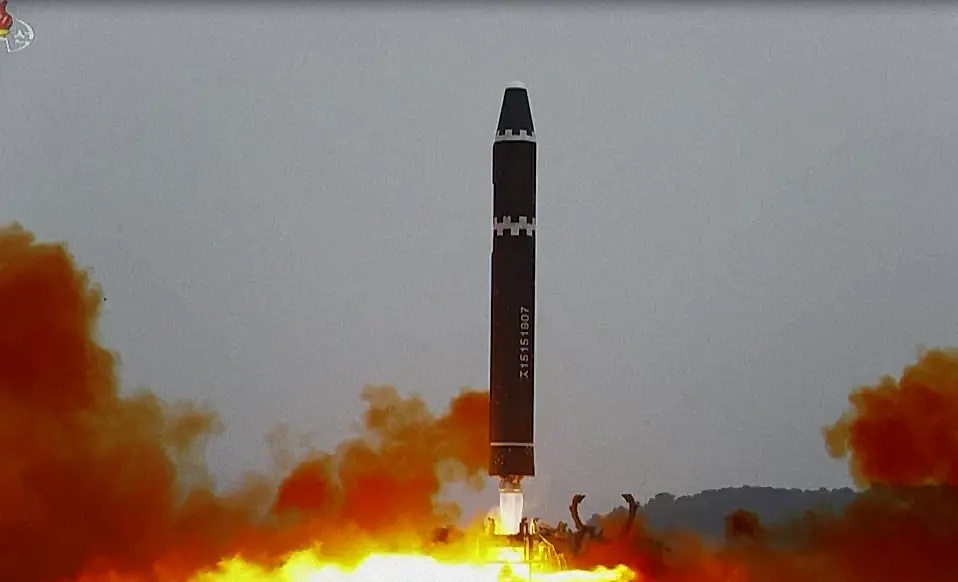 เกาหลีเหนือซ้อมยิงขีปนาวุธ ICBM แบบกะทันหัน