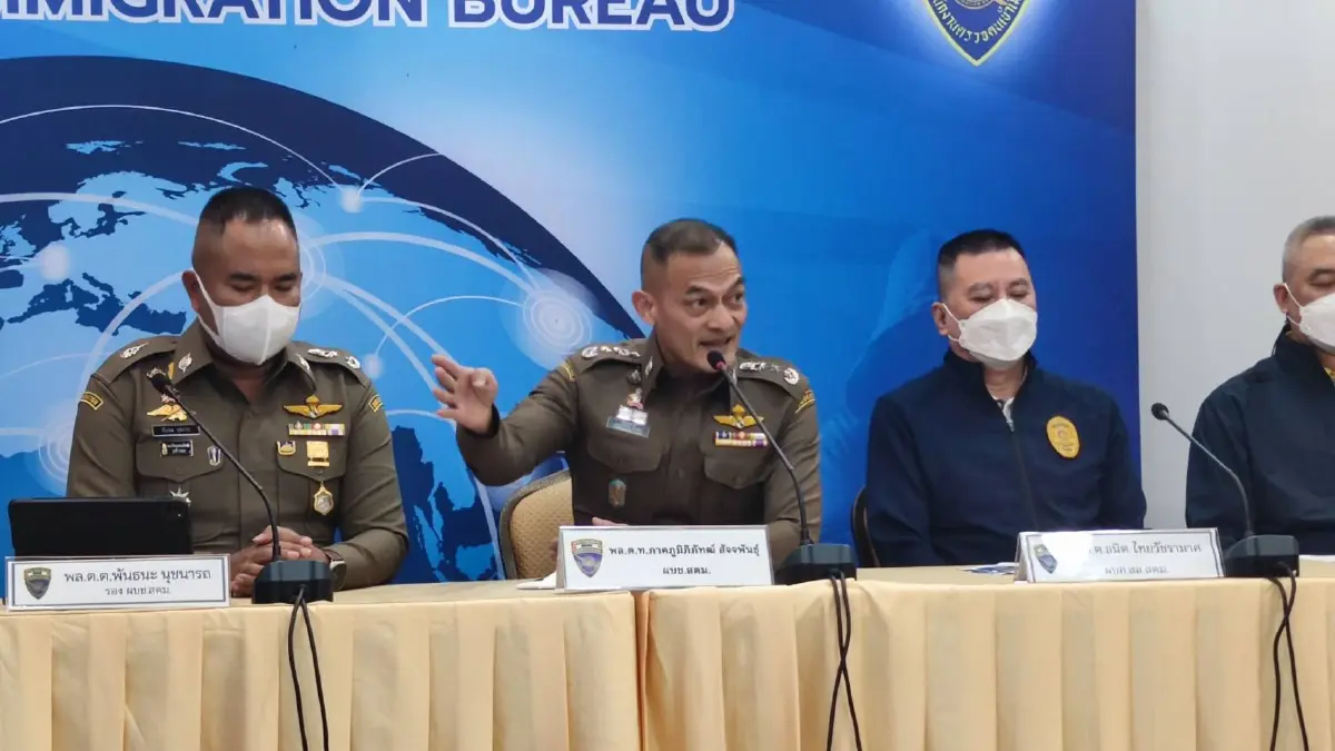 พล.ต.ท.ภาคภูมิภิภัทฒ์ สัจจพันธุ์ ผู้บัญชาการสำนักงานตรวจคนเข้าเมือง (ผบช.สตม.)