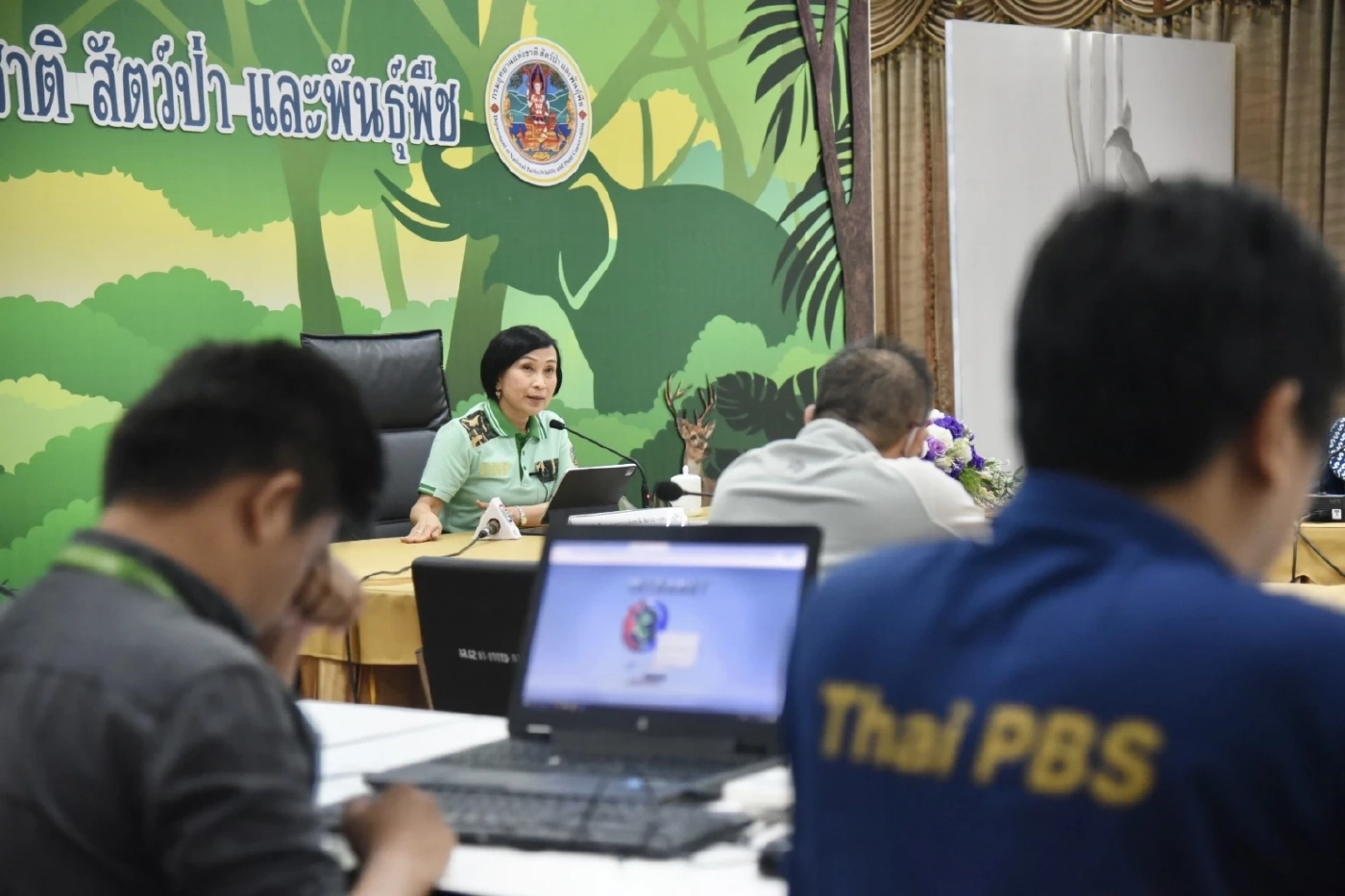 นางรุ่งนภา พัฒนวิบูลย์ รองอธิบดีกรมอุทยานแห่งชาติฯ 