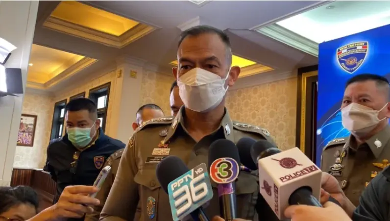 พล.ต.ท.ภาคภูมิภิภัทฒ์ สัจจพันธุ์ ผู้บัญชาการสำนักงานตรวจคนเข้าเมือง (ผบช.สตม.)