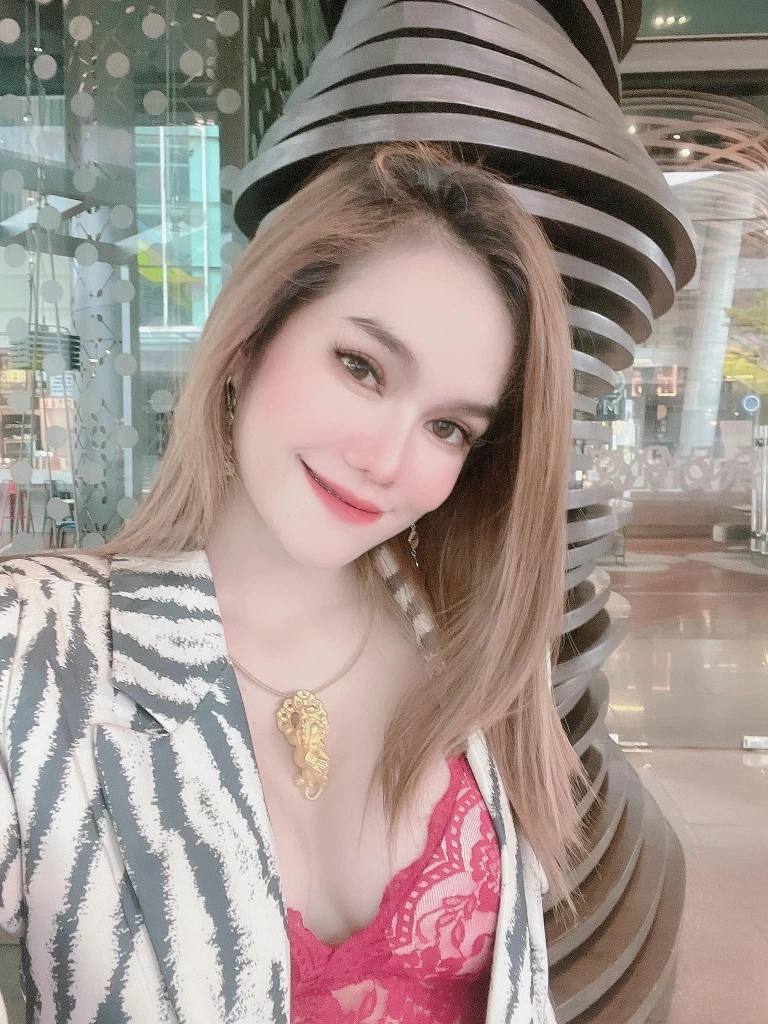 รวมเลขเด็ด3เจ๊คนดัง แม่น้ำหนึ่ง เจ๊นุ๊ก บารมีมหาเฮง คอหวยไทยไม่ควรพลาด 