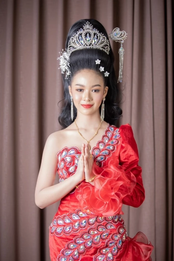 จับตาโพสต์แรก "ยูกิ เพ็ญผกา" หลังลาออกจากคณะหมอลำเสียงวิหค หันซบค่ายเพลงดัง 