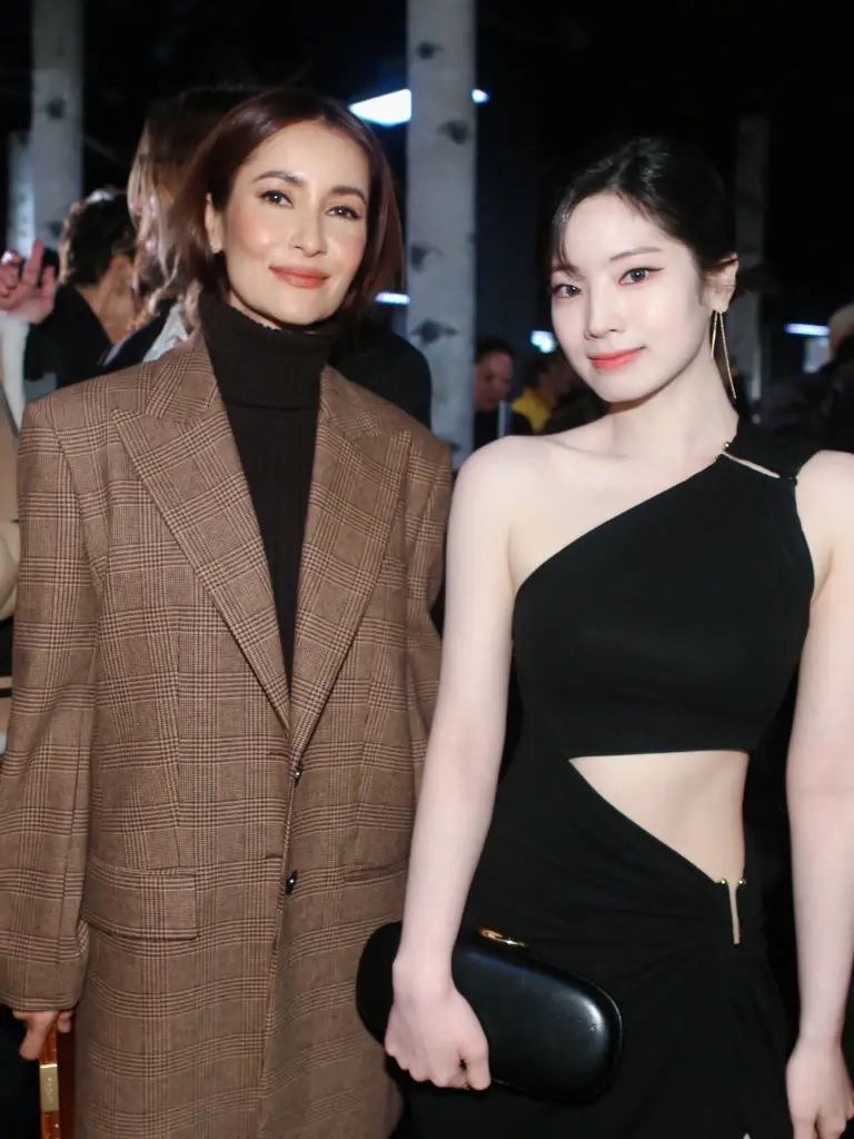 แอน ทองประสม สวยออร่าจับ ตะลึงทั้งสื่อไทยและสื่อนอก 