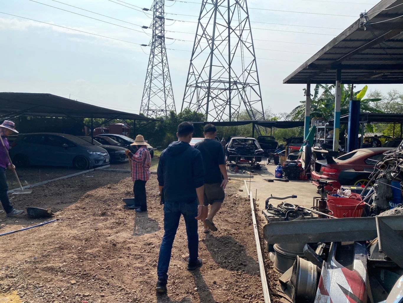 ขยายผล"มาเก๊า 888" บุกค้นอู่“ช่างตู่ โคราช” พบซุกรถแข่ง"เบนซ์ เดม่อน"