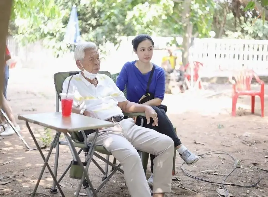 แสดงความยินดี ฉลอง ภักดีวิจิตร  นั่งแท่น ผู้กำกับไทยอายุมากที่สุดในโลก