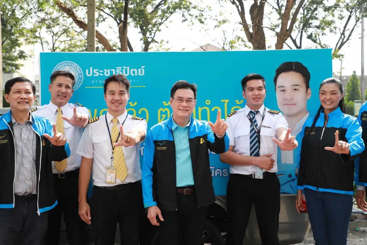 "จุรินทร์"เปิดตัว 3 นักบิน ผู้สมัครส.ส.กทม.3เขต มั่นใจปชป.คัมแบ็ค