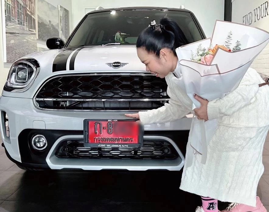 ตุ๊กกี้ ยิ้มได้ รถมินิให้โชคเลขท้ายสองตัว เปาวลี ซื้อตามได้เฮไปด้วย