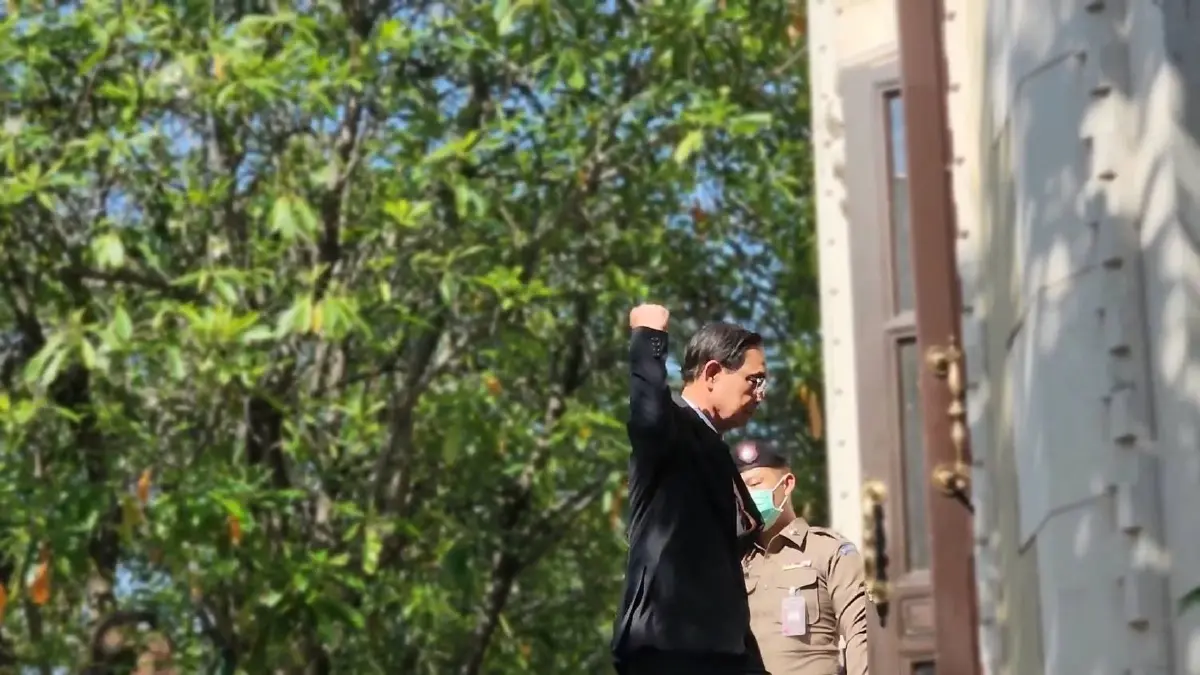 "เลือกตั้งพ.ค."นายกฯประยุทธ์ หลุดคำพูด หลังหารือนอกรอบฝ่ายนิติบัญญัติ