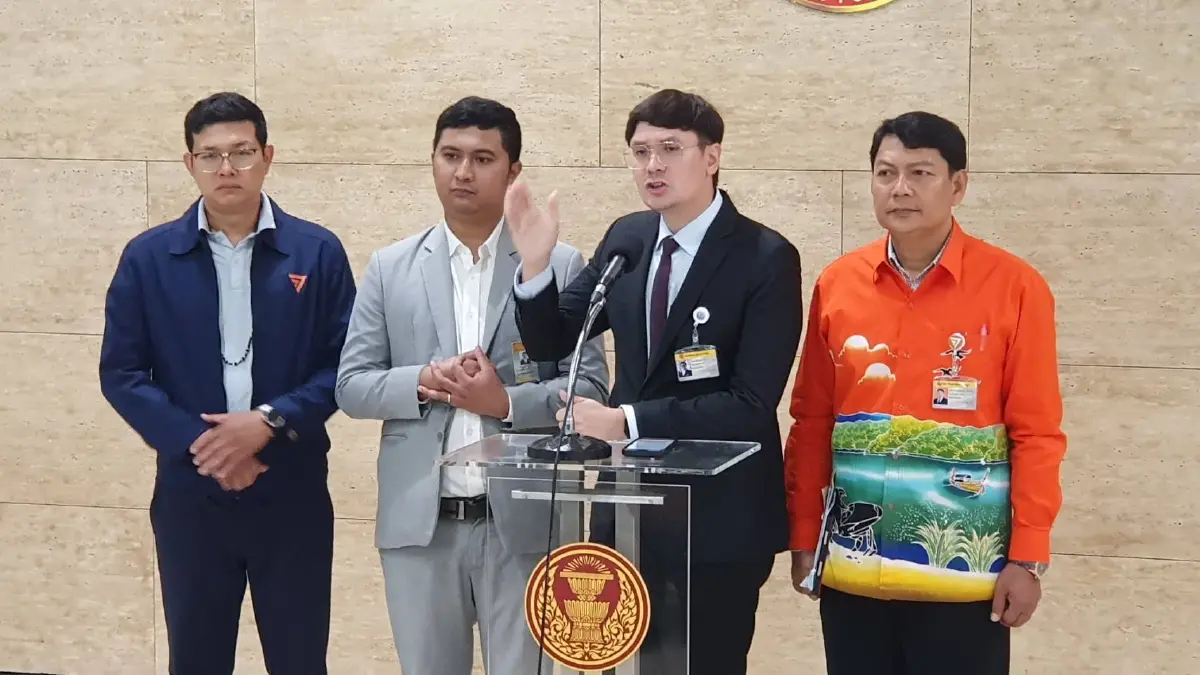 โฆษกก้าวไกล เชื่อการเมืองโยกย้าย “นพ.สุภัทร” รังแกขรก.ทำลายฝ่ายค้าน