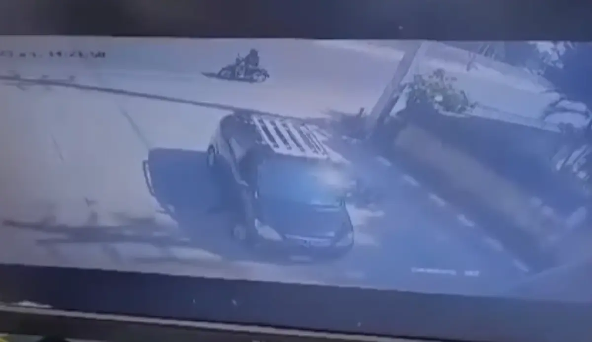 อึ้ง! สาวเชียงใหม่ ขับทางตรงชนรถยนต์ตัดหน้า ตร.บอก"ผิดที่เบรกไม่ทัน" (มีคลิป)