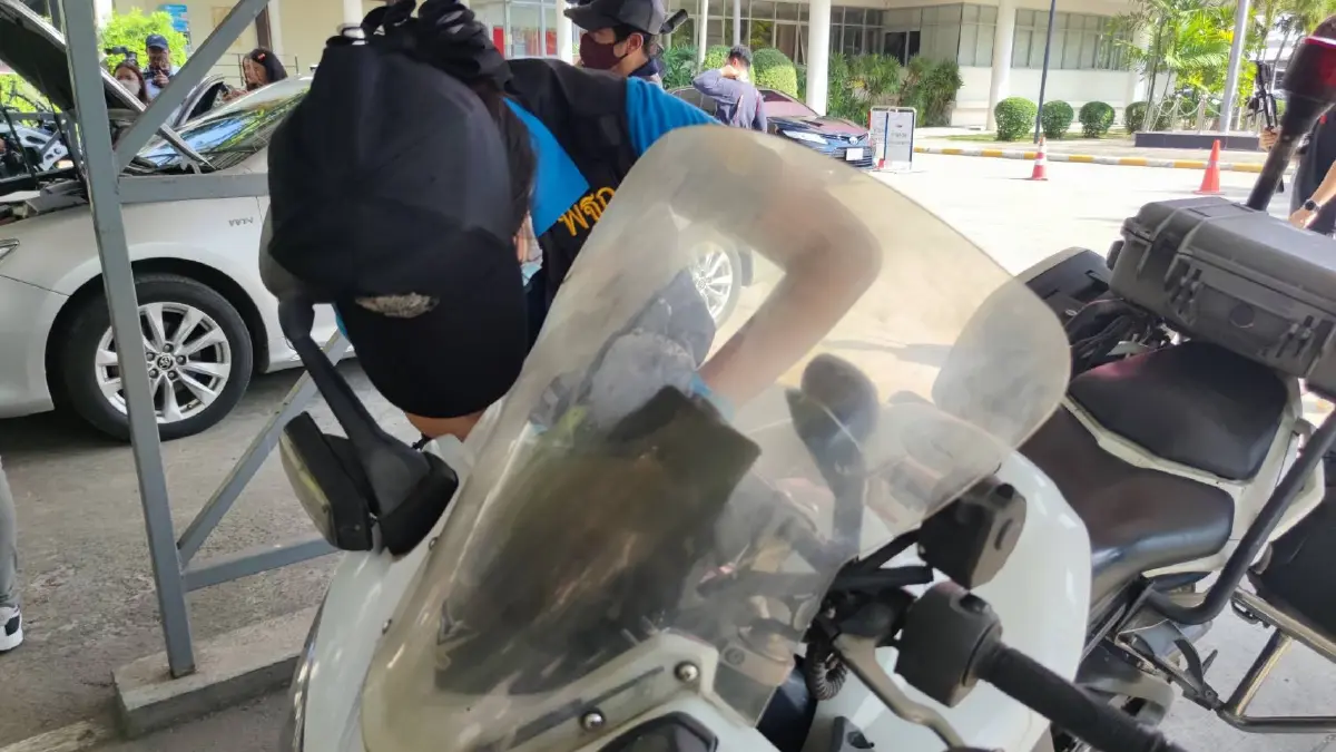 จเรตํารวจ เรียก 4 ตร. ขับรถนำขบวน นนท.จีน แจ้งข้อหาผิดวินัยร้ายแรง