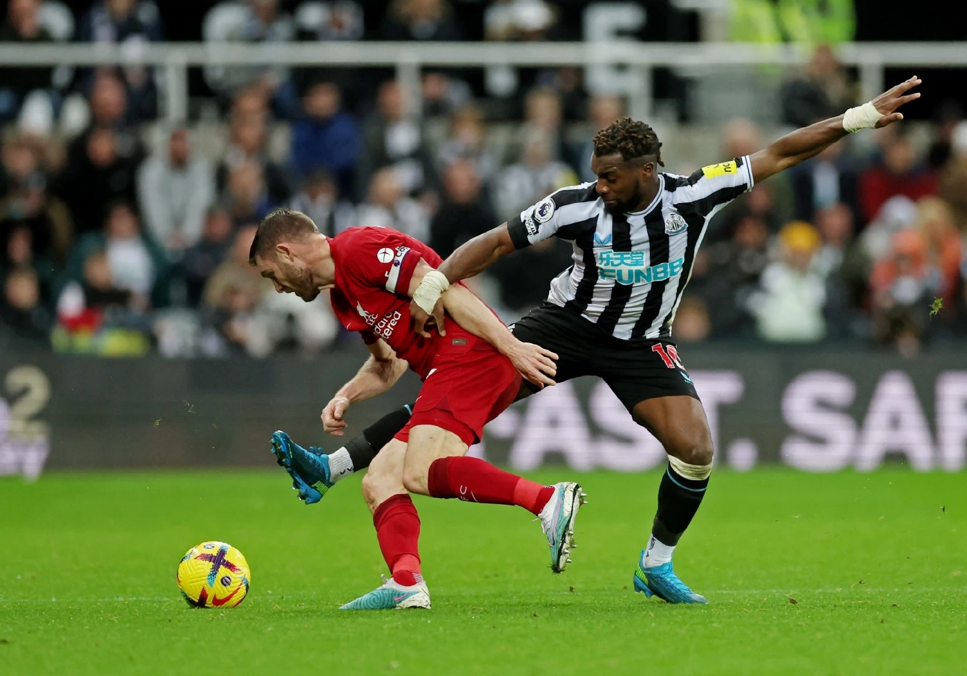 ถ่ายทอดสด "แมนยู vs นิวคาสเซิ่ล" ชิงดำ "คาราบาวคัพ" 23.30 น. เช็กสถิติ-ความพร้อม-ช่องชมสด