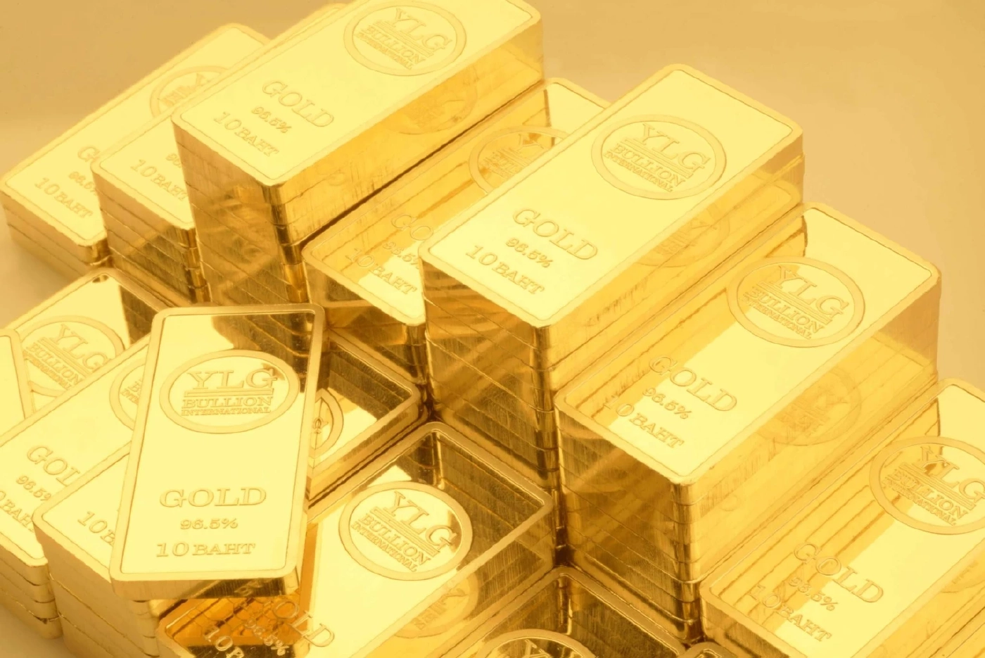 เปิดเหตุผลนักลงทุนเท "ทองคำ" ทำราคาร่วงหลุด 1,900 ดอลลาร์ต่อออนซ์