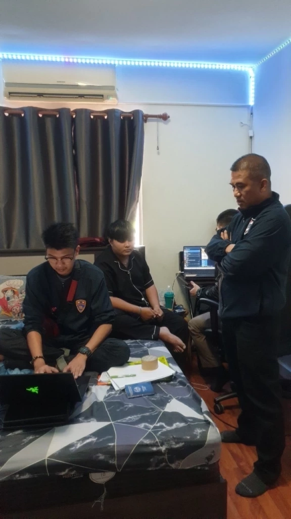 สตม.บุกรวบเว็บพนันออนไลน์ โยงหลายเว็บดัง พบเงินหมุนเวียนกว่า 200 ล้าน