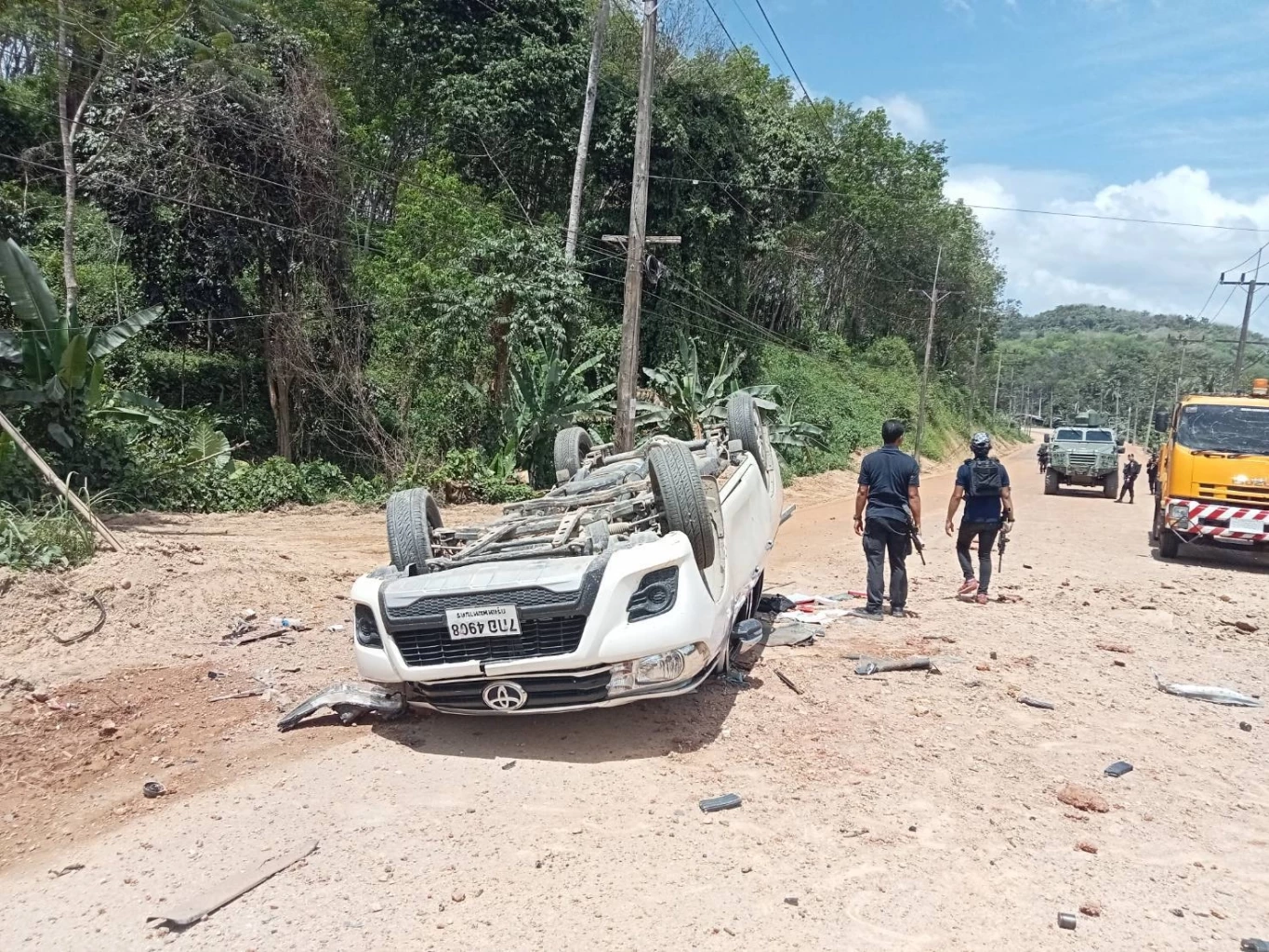ผบ.ตร. ร่วมพิธีรดน้ำศพ "สารวัตรประสาน" พลีชีพเหตุลอบวางระเบิดบันนังสตา 