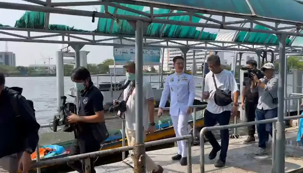 แฟนคลับร่วมจัดงานรำลึกครบรอบ 1 ปี "แตงโม นิดา" พลัดตกเรือเสียชีวิต