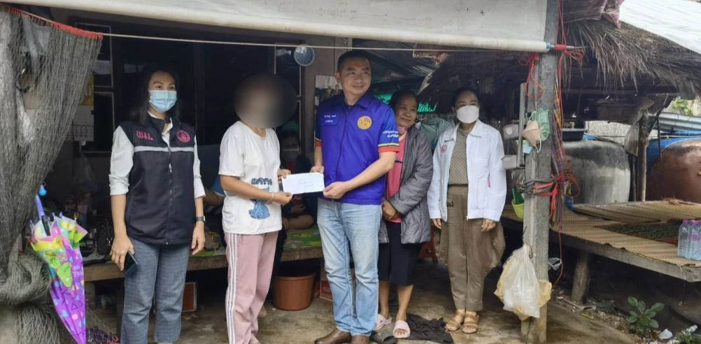 แม่น้องคิว คนจุดคบเพลิงรอบกองไฟ เผยเศร้า ลูกเจ็บหนัก ยังหายใจเองไม่ได้