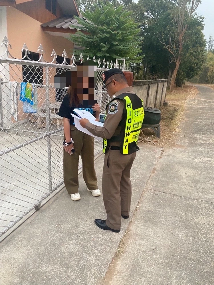 ตร.ทล.รวบนายหน้าปลอม หลอกผีน้อย 50 ราย ทำงานเกาหลี