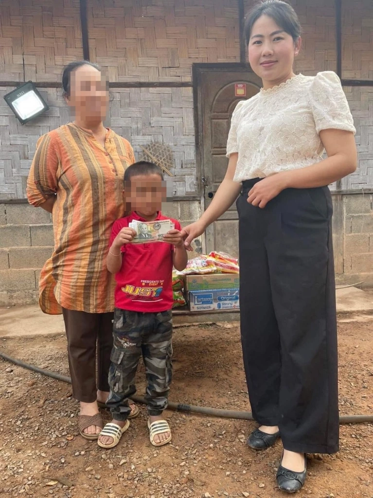 ดราม่าฝั่งลาว ‘แม่ค้า’จับหนูน้อยขโมยขนมมัดประจาน ชาวโซเชียลเสียงแตก 2 ฝ่าย