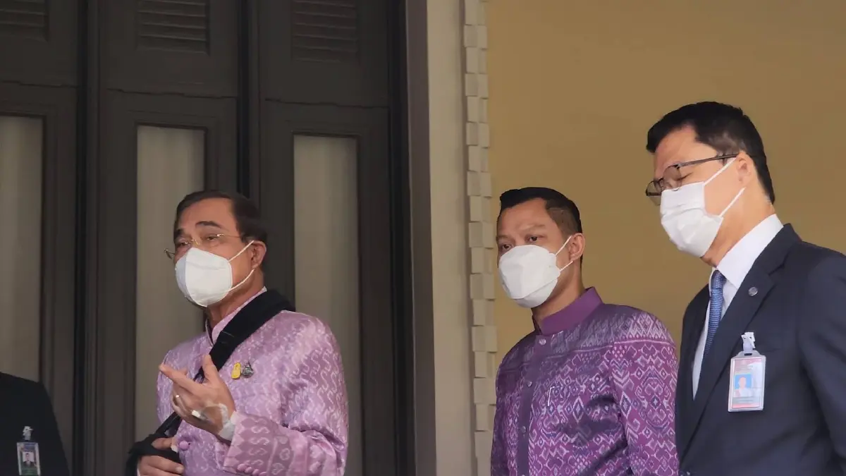 "นายกฯ" พร้อมทำงาน ประเดิมประชุมครม.หลังแอดมิท บอก อาการดีขึ้นมาก