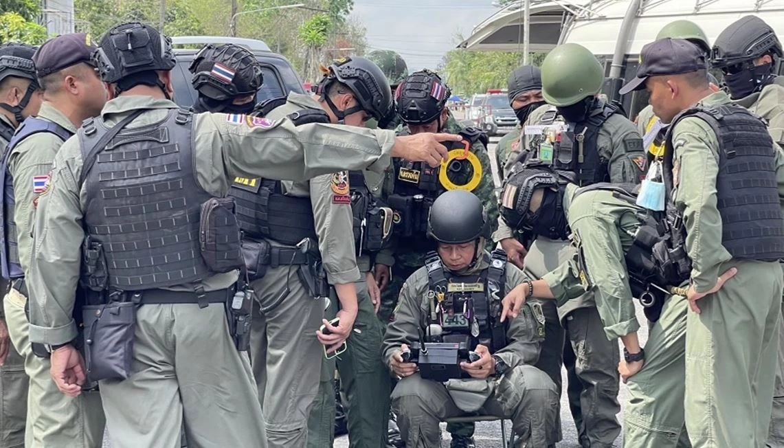 จับแล้ว! มือซุกระเบิดใต้ท้องรถ คณะพูดคุยเพื่อสันติสุข