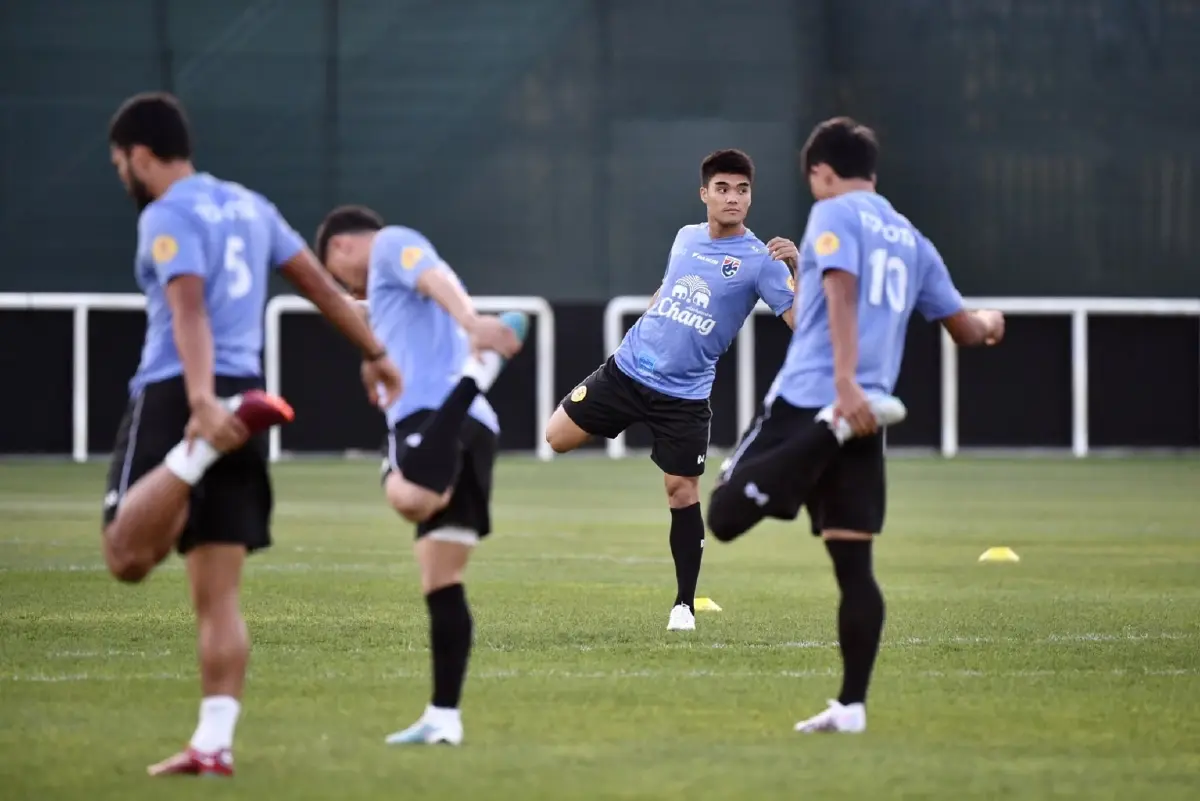 "ช้างศึก" ซ้อมมื้อแรกหลังถึงยูเออี "กฤษดา" ไม่หวั่นสภาพอากาศ